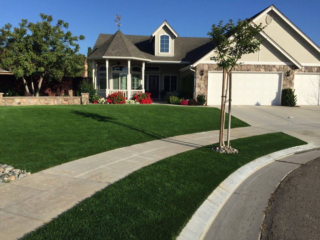 Frontyard artificial grass installation in Virginia