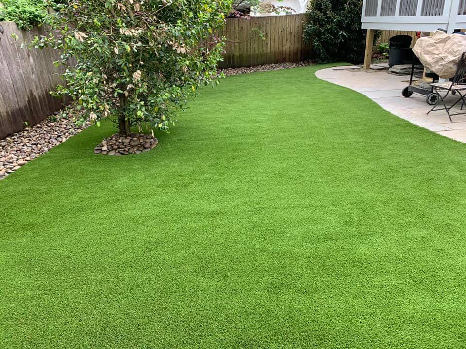 Artificial grass lawn installed by SYNLawn