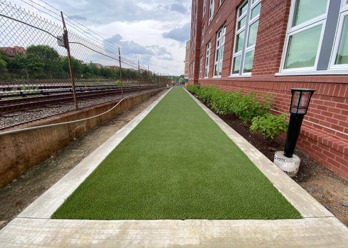 synlawn-commercial-installation