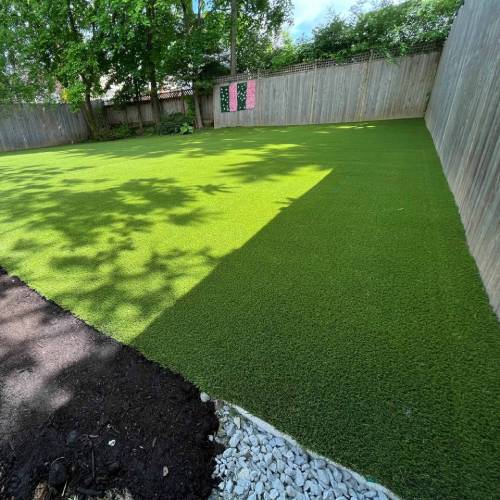 Backyard artificial grass installation from SYNLawn