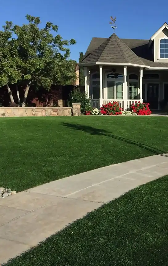 synlawn-cb-artificial-grass-faq-bg-img