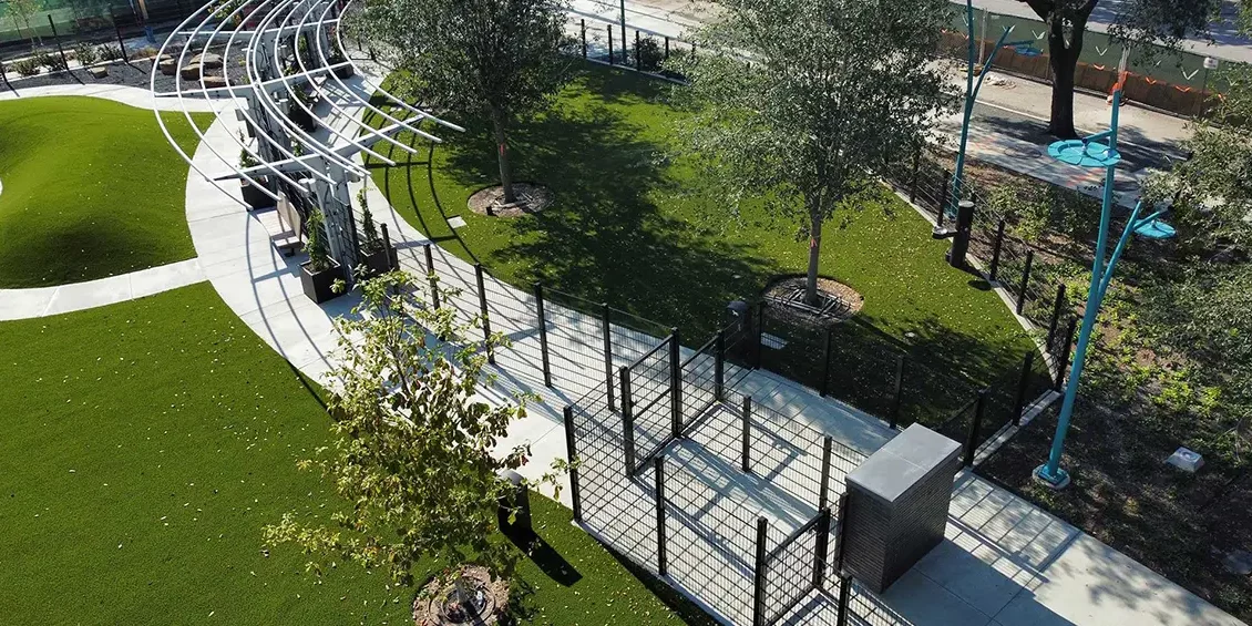 synlawn-commercial-dog-park-hero-img